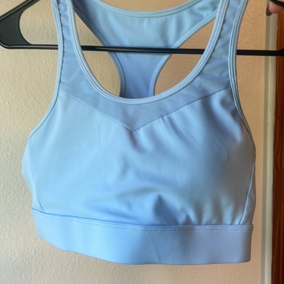 4 piece workout set - Picture 2 of 5